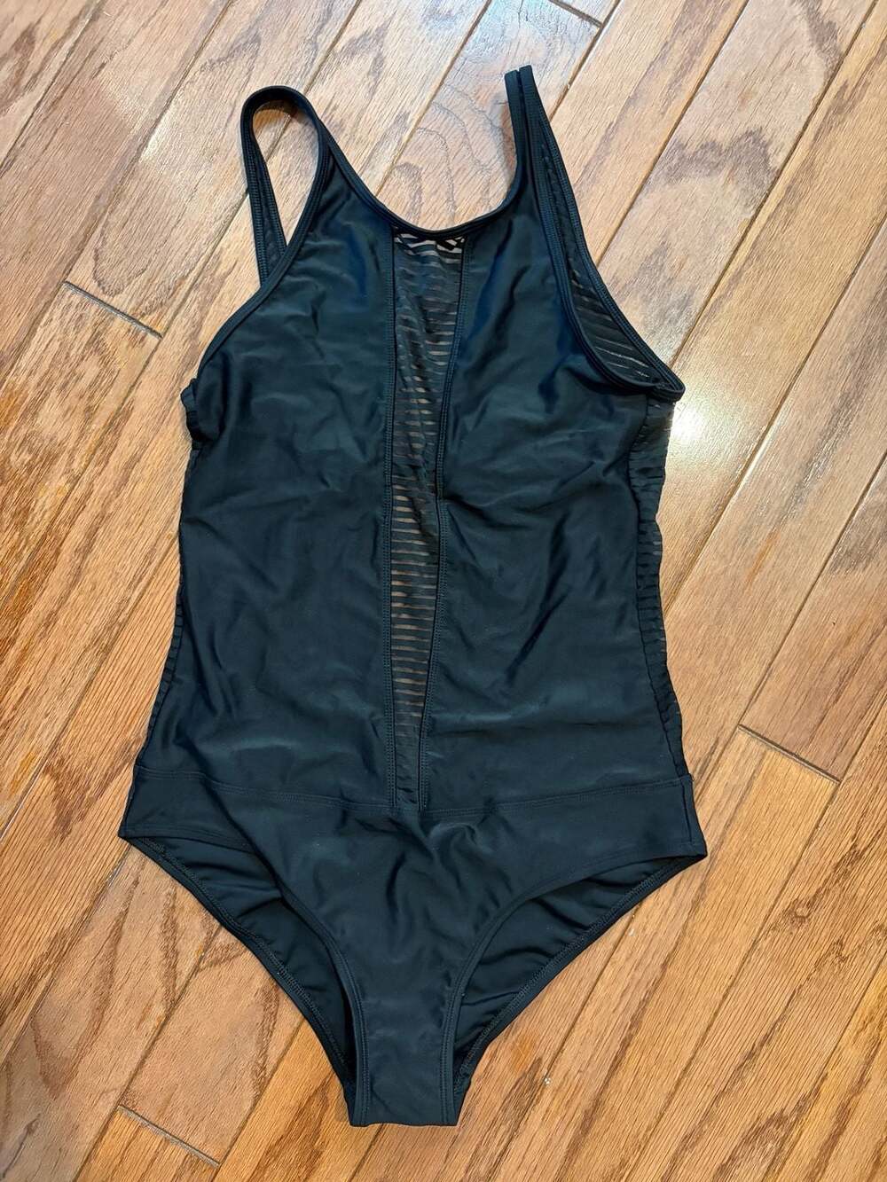 BODY GLOVE VISION ONE PIECE MESH SIDES MODERATE SWIMSUIT BLACK M